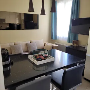 Appartement Avec Terrasse - M4 Lucie Aubrac, Bagneux (Hauts-de-Seine)