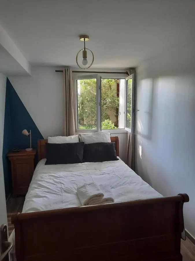 Appartement L'Ile Des Prevots à Crosne France